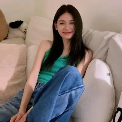 靳高妍 靳高妍